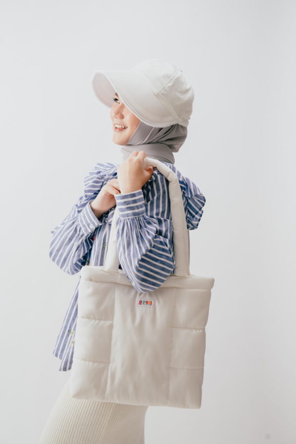 Tote Bag Sporty Puffy New Oenni BW - Gambar 3