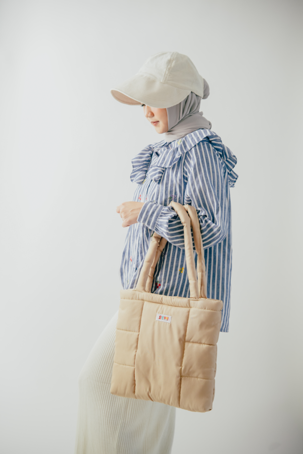 Tote Bag Sporty Cream Korean Style Puffy Sporty Oenni - Gambar 5