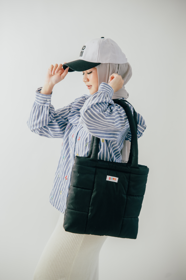 Tote Bag Sporty Hitam Black Korean Style Puffy Sporty Oenni - Gambar 3