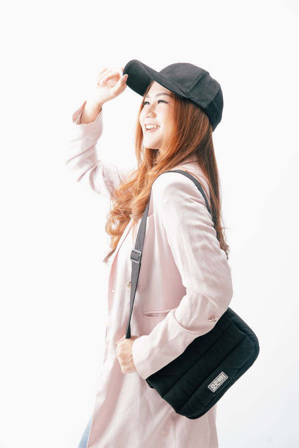 Tas Selempang Puffy Pocket Zipper Hitam - Gambar 2