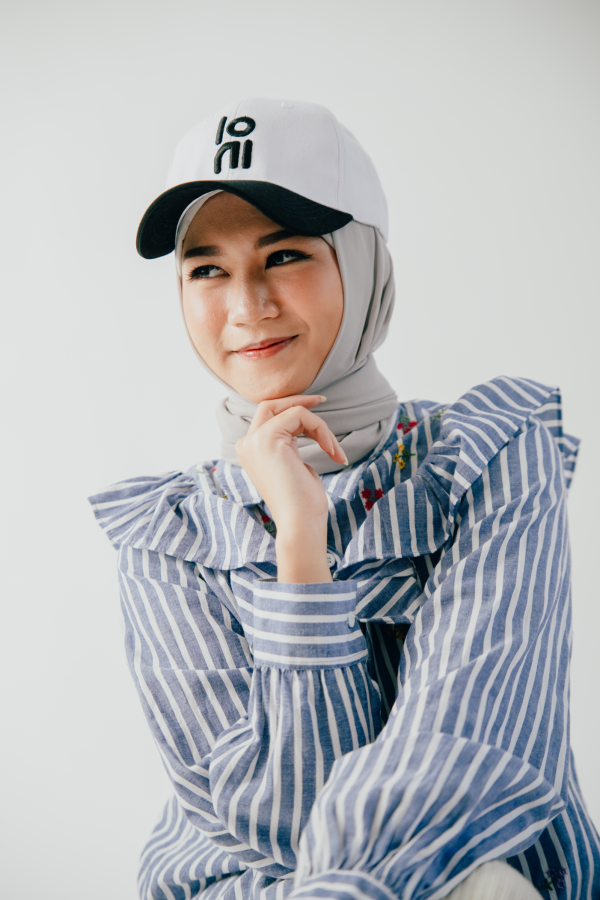 Topi olah raga Oenni BW - Gambar 3